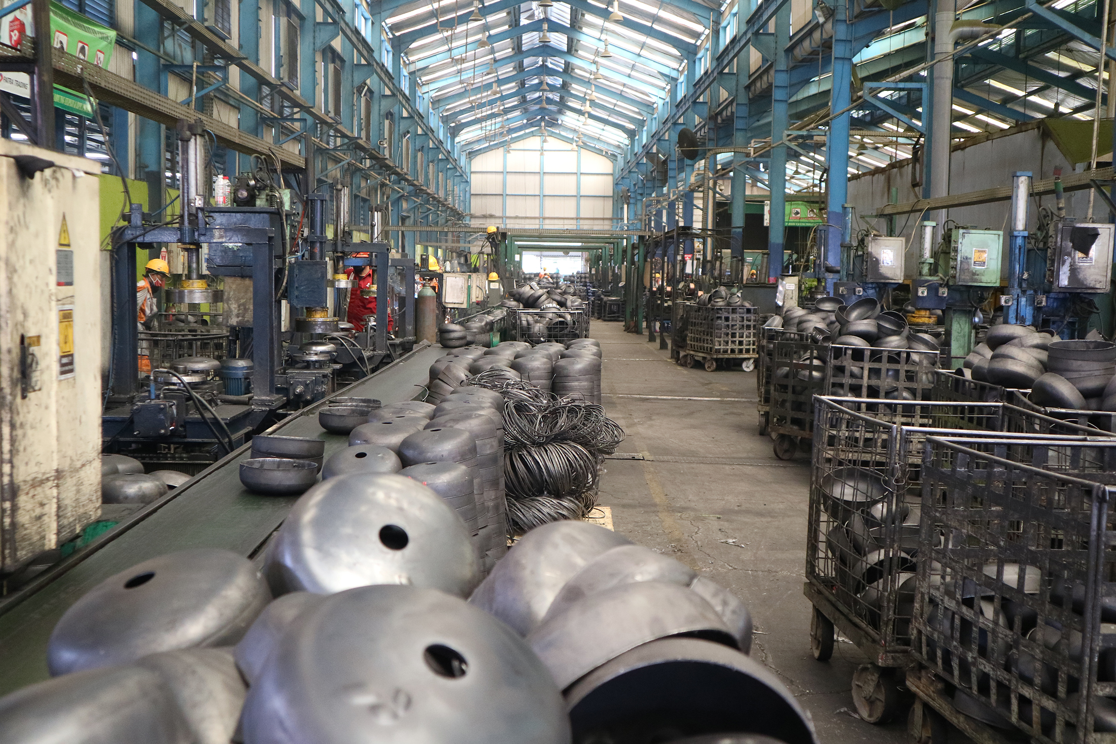 Pabrik produksi tabung gas LPG PT One Connect Indonesia